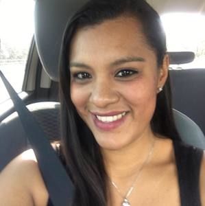 Meet your Posher, Claudia